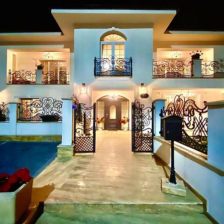 Sarada Boutique Luxury Apartment 德瓦 外观 照片