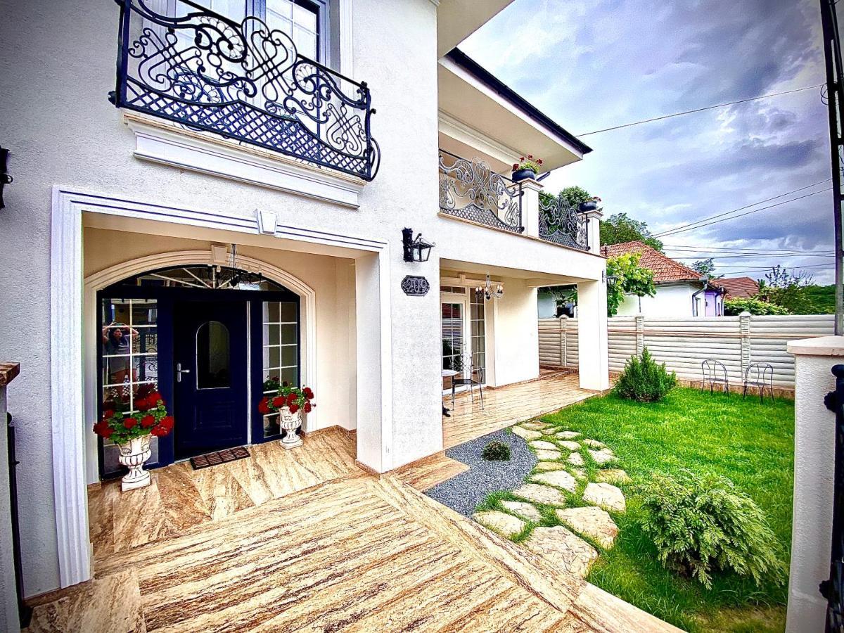 Sarada Boutique Luxury Apartment 德瓦 外观 照片